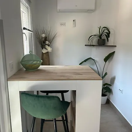 Rosi 2, Peaceful In Pula, Free Parking *